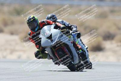 media/Oct-02-2025-Racers Edge (Thu) [[2c91cb6ab3]]/3-B Group/Session 3-Turn 16 (12pm)/